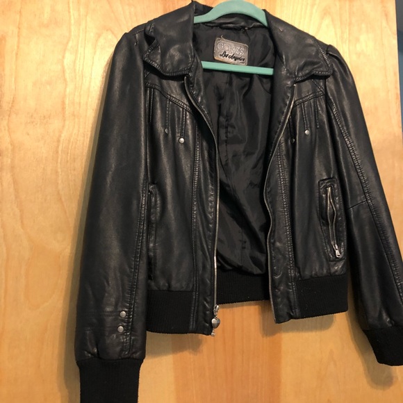 guess store jackets